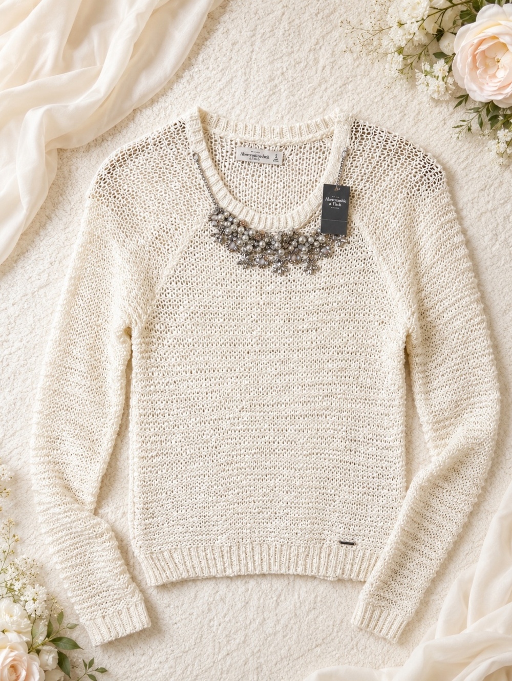Abercrombie & Fitch Cream Knit Sweater Small Beaded